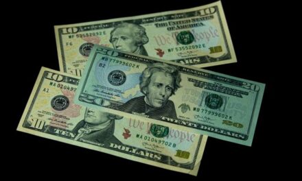 Dollar plunges to 3-month low as Treasury moves trigger “debasement trade” 