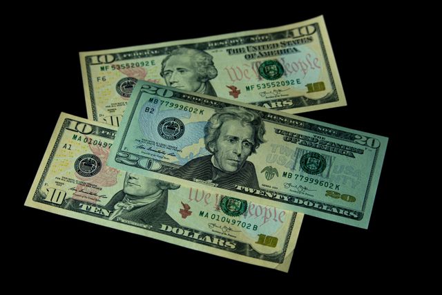 Dollar plunges to 3-month low as Treasury moves trigger “debasement trade” 