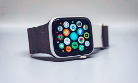 New Research Finds Smartwatches May Significantly Overestimate Calories Burned During Exercise
