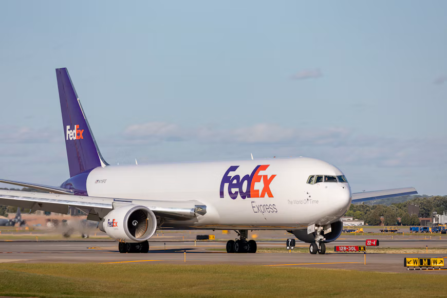 FedEx Orders 2,000 Electric Delivery Trucks in a Deal Worth More Than $300 Million