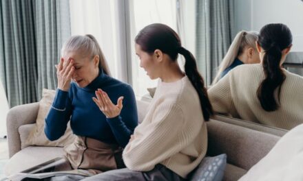 The Silent Office Crisis: Why Thousands of Mid-Career Women Are Quietly Resigning
